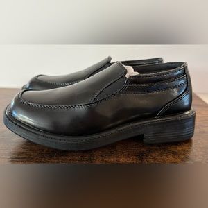 Deer Stags Little Boys Brian Black HTEC Slip On Dress Shoes NWT Size 13
